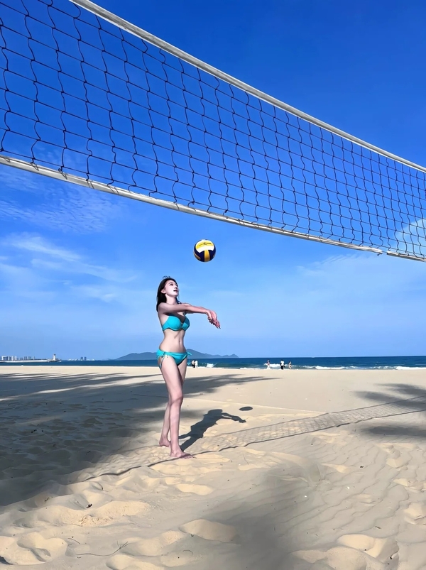 gái bikini xinh