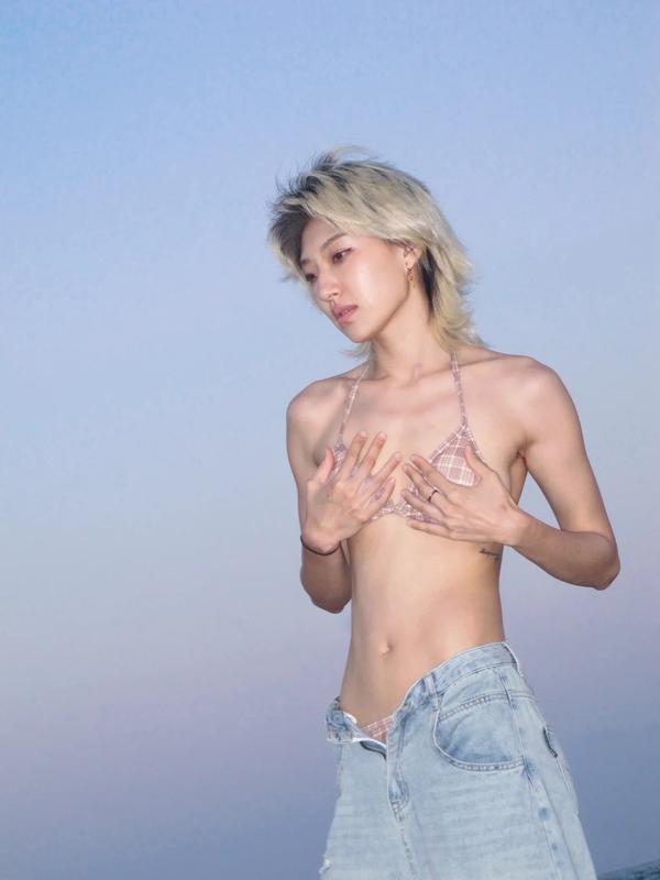 gái xinh bikini 17