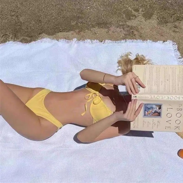 gái xinh bikini 6