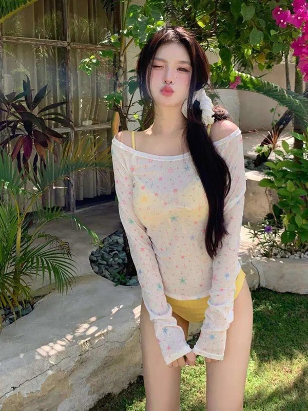 gái xinh bikini 9
