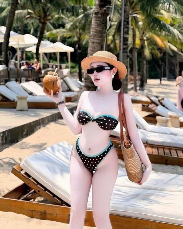 hình nền gái xinh bikini 20