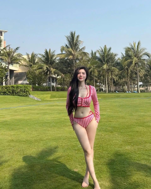 hình nền gái xinh bikini 3