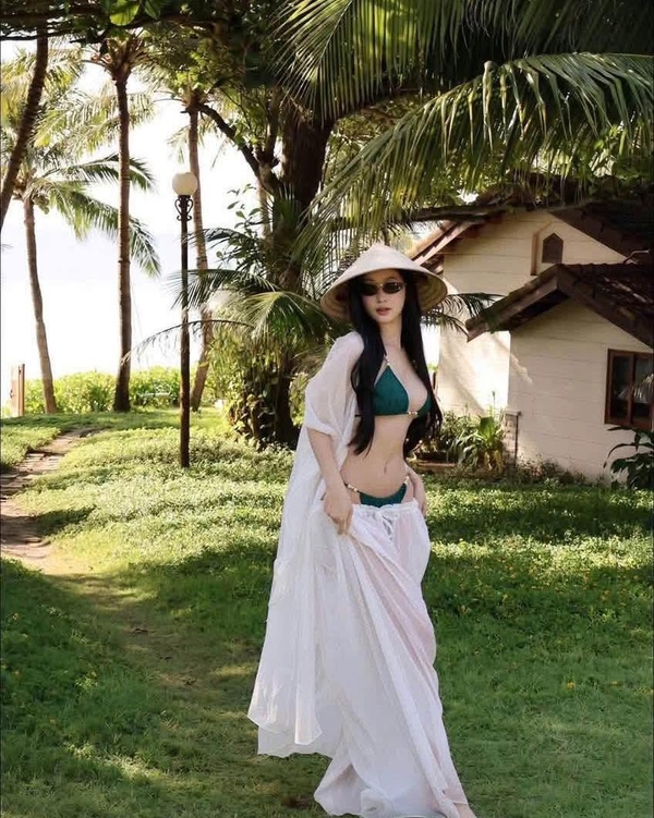 hình nền gái xinh bikini 47